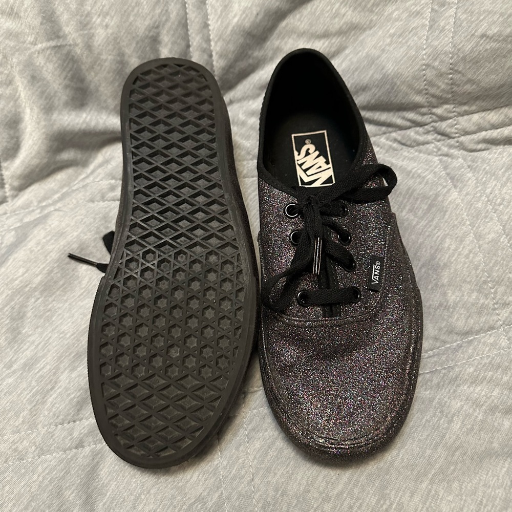 New women’s size 7.5 sparkly blackout vans
